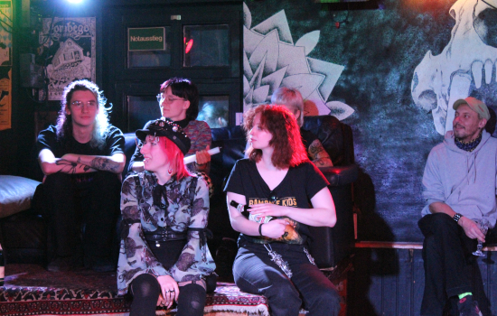 Krippenspiel + Sturm auf den Weihnachtsbaum