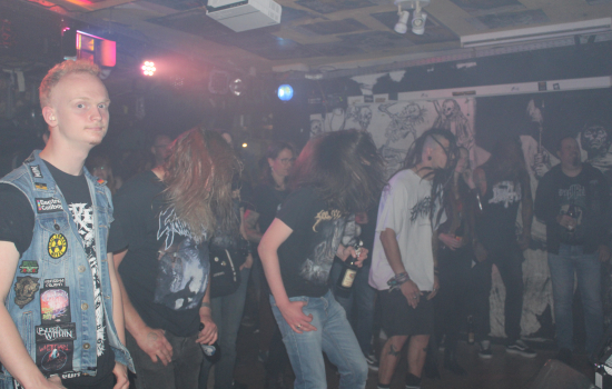 Wall of Death Konzert