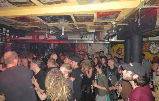 Krach unterm Dach 2018: Fahnenflucht, 100 Kilo Herz, Empowerment und Kein Potential